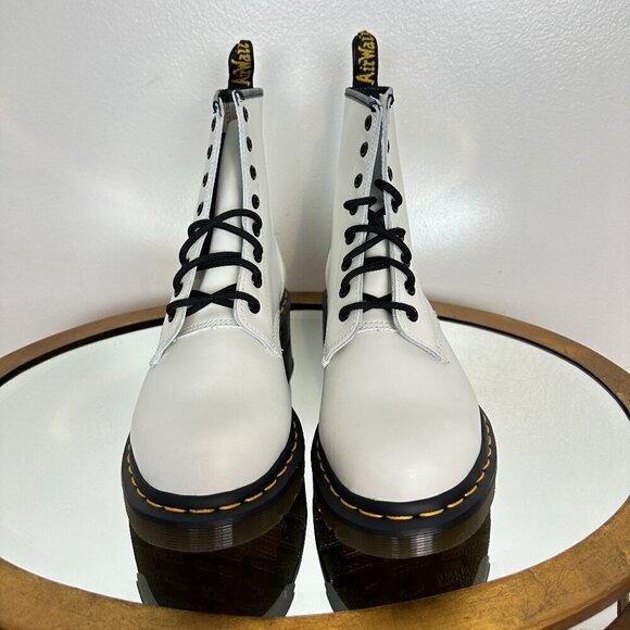 DR.Martens 1460 Lace Up Boots in White Smooth Leather US 8 - Picture 6 of 10